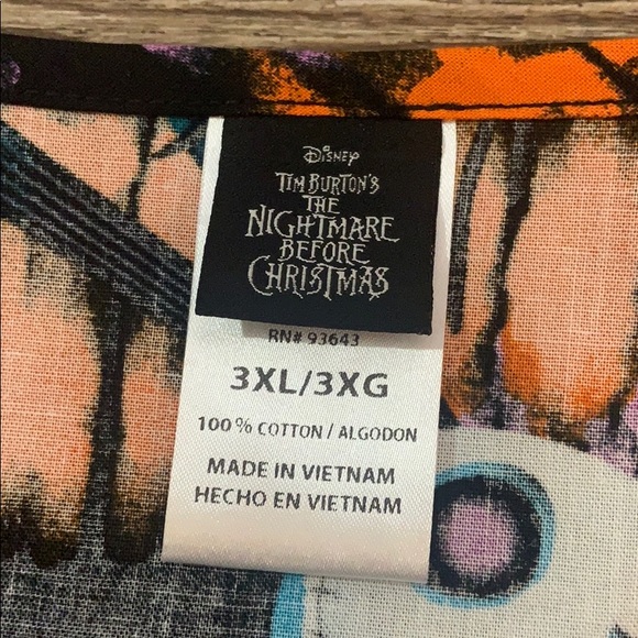 SOLD OUT⭐️3XLScrub V-Neck Top Disney🔥⭐️ - Picture 4 of 8